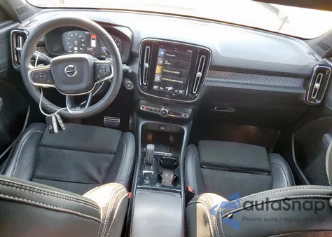 2019 Volvo Xc40 T5 Momentum z USA, uszkodzony, nr VIN YV4162XZXK2014687